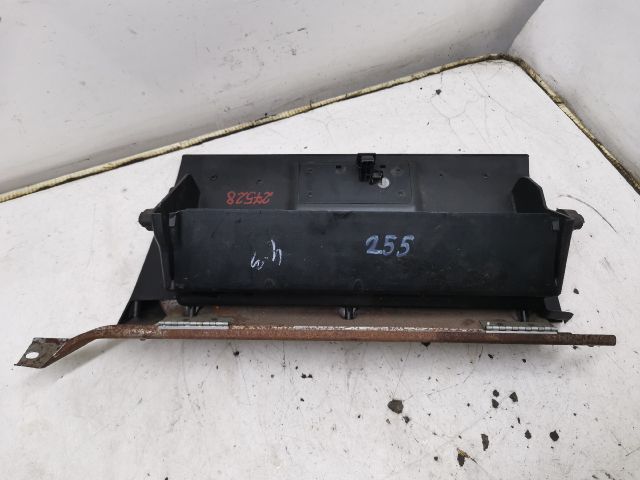 bontott CHRYSLER STRATUS Kesztyűtartó Ajtó