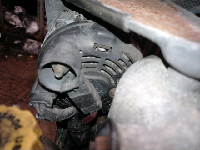 bontott CHRYSLER VOYAGER Generátor