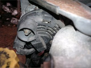 bontott CHRYSLER VOYAGER Generátor