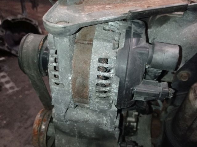 bontott CHRYSLER VOYAGER Generátor