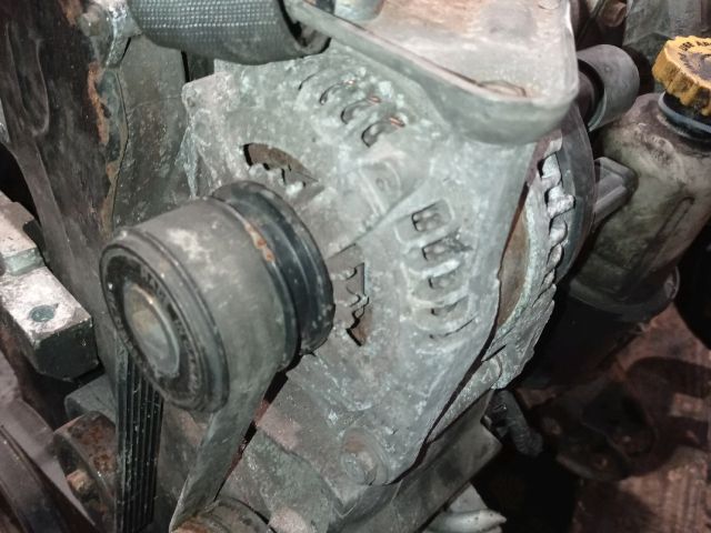 bontott CHRYSLER VOYAGER Generátor