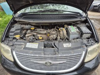 bontott CHRYSLER VOYAGER Motor (Fűzött blokk hengerfejjel)