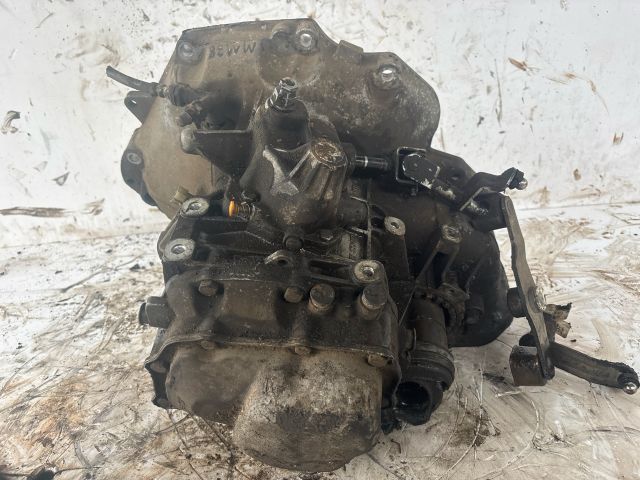 bontott CHRYSLER VOYAGER Váltó (Mechanikus)