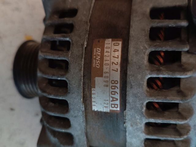 bontott CHRYSLER VOYAGER Generátor