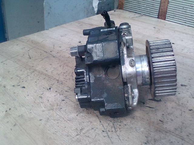 bontott CHRYSLER VOYAGER Nagynyomású Szivattyú