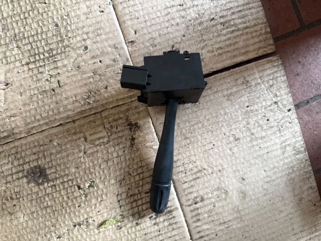 bontott CHRYSLER VOYAGER Bal Kormánykapcsoló Irányjelző