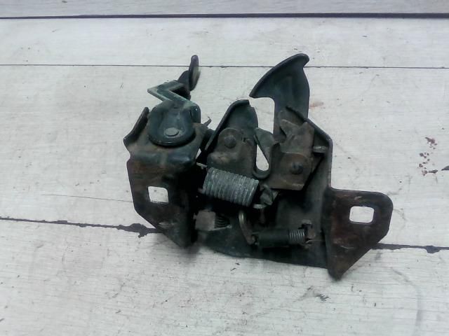 bontott CHRYSLER VOYAGER Bal Motorháztető Zárszerkezet