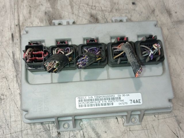 bontott CHRYSLER VOYAGER Biztosítéktábla Utastér