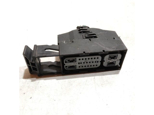 bontott CHRYSLER VOYAGER Csatlakozó