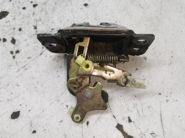 bontott CHRYSLER VOYAGER Csomagtérajtó Zárszerkezet