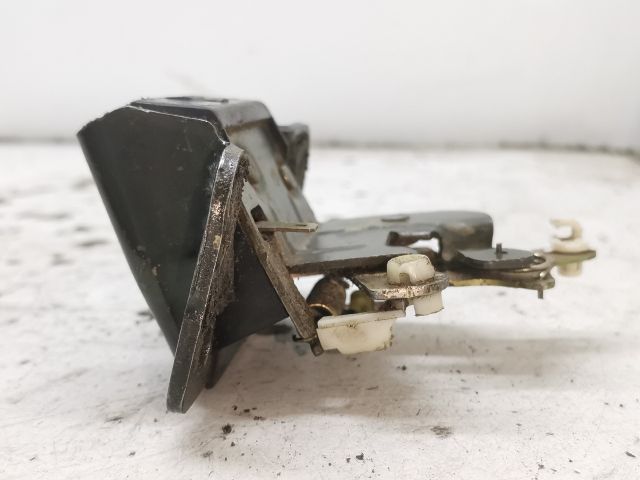 bontott CHRYSLER VOYAGER Csomagtérajtó Zárszerkezet