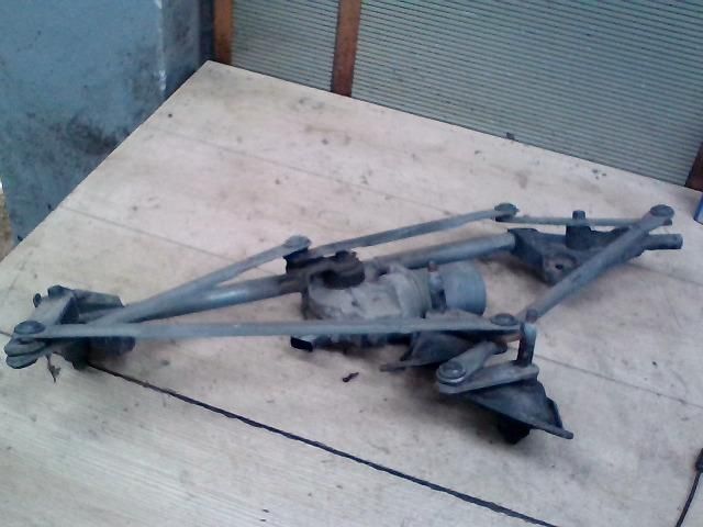 bontott CHRYSLER VOYAGER Első Ablaktörlő Szerkezet Motorral