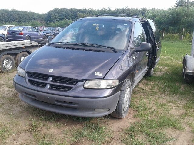 bontott CHRYSLER VOYAGER Első Szélvédő