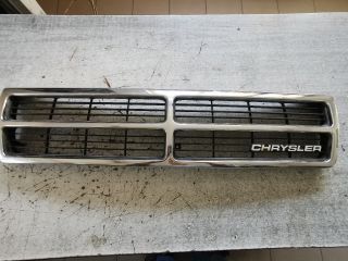 bontott CHRYSLER VOYAGER Hűtőrács