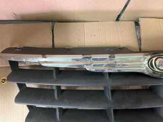 bontott CHRYSLER VOYAGER Hűtőrács