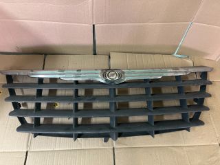 bontott CHRYSLER VOYAGER Hűtőrács