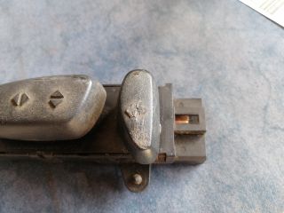 bontott CHRYSLER VOYAGER Jobb első Ülésállító Kapcsoló