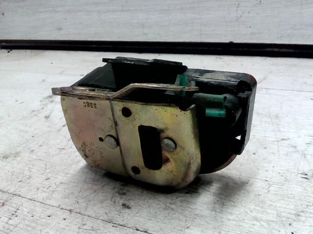 bontott CHRYSLER VOYAGER Jobb hátsó Ajtózár