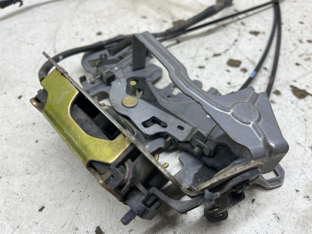 bontott CHRYSLER VOYAGER Jobb Tolóajtó Zárszerkezet