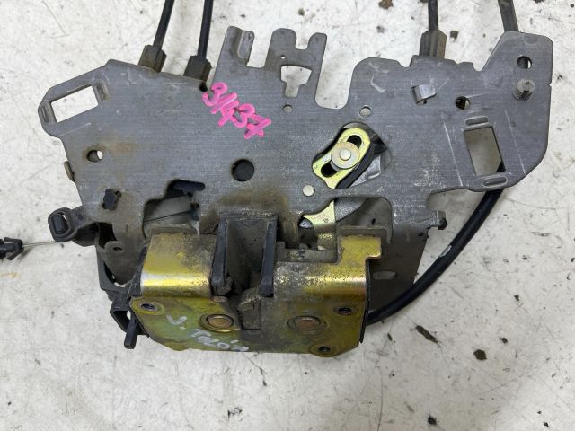 bontott CHRYSLER VOYAGER Jobb Tolóajtó Zárszerkezet