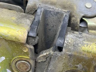 bontott CHRYSLER VOYAGER Jobb Tolóajtó Zárszerkezet