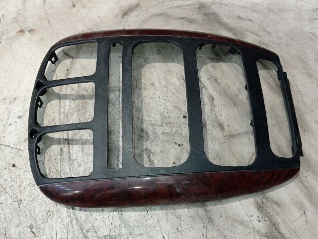 bontott CHRYSLER VOYAGER Középkonzol Keret