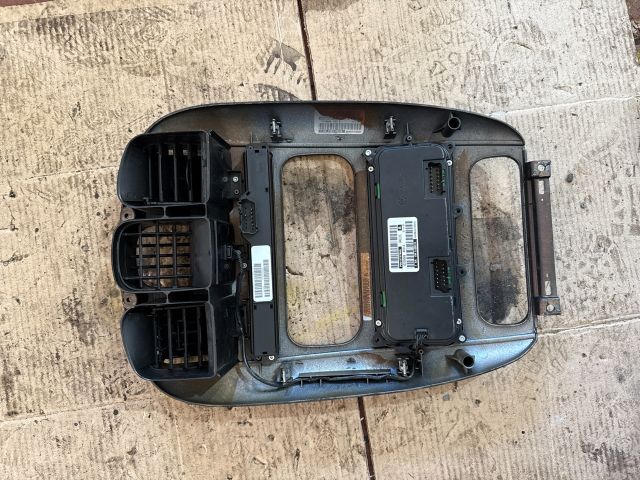 bontott CHRYSLER VOYAGER Középkonzol Keret