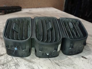 bontott CHRYSLER VOYAGER Középső Szellőző