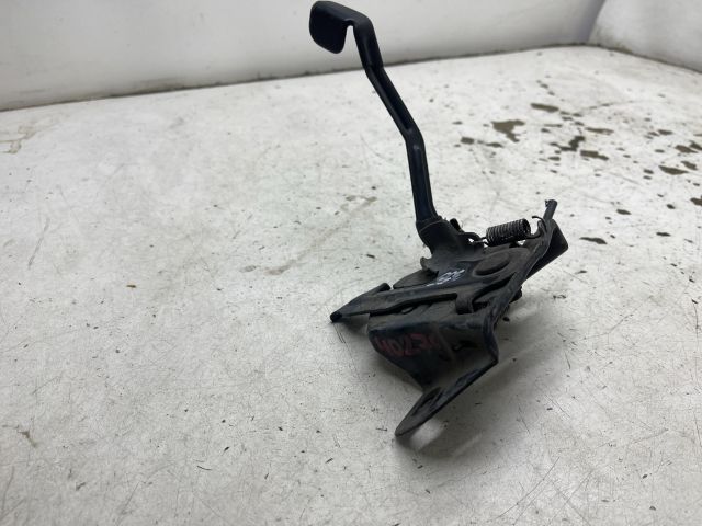 bontott CHRYSLER VOYAGER Motorháztető Zárszerkezet