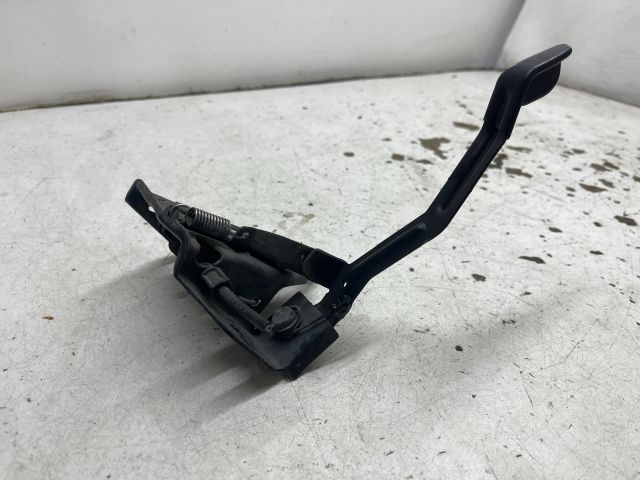 bontott CHRYSLER VOYAGER Motorháztető Zárszerkezet