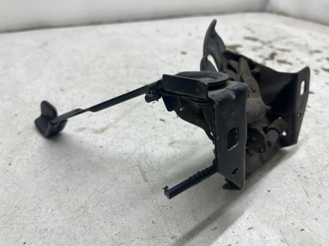 bontott CHRYSLER VOYAGER Motorháztető Zárszerkezet