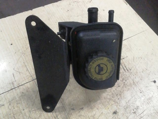 bontott CHRYSLER VOYAGER Szervóolaj Tartály