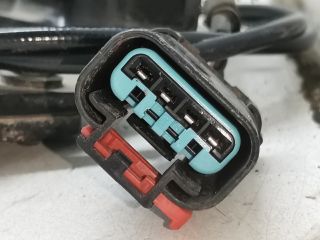 bontott CHRYSLER VOYAGER Tolóajtó Sín Görgő