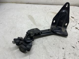 bontott CHRYSLER VOYAGER Tolóajtó Sín Görgő