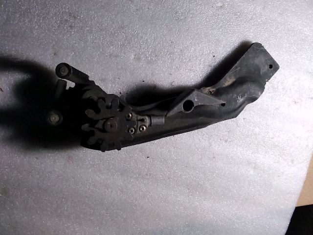 bontott CHRYSLER VOYAGER Tolóajtó Sín Görgő