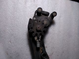 bontott CHRYSLER VOYAGER Tolóajtó Sín Görgő