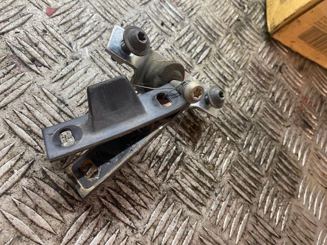 bontott CHRYSLER VOYAGER Tolóajtó Ütköző