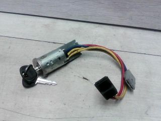 bontott CITROËN AX Gyújtáskapcsoló Házzal