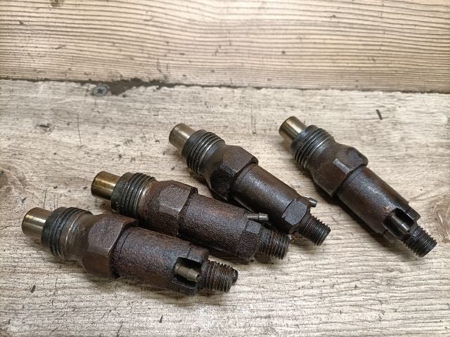 bontott CITROËN AX Porlasztó (1 db)