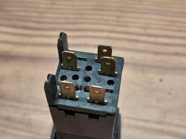 bontott CITROËN AX Hátsó Ködzárófény Kapcsoló