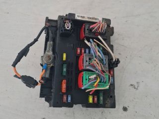 bontott CITROËN BERLINGO Biztosítéktábla Motortér