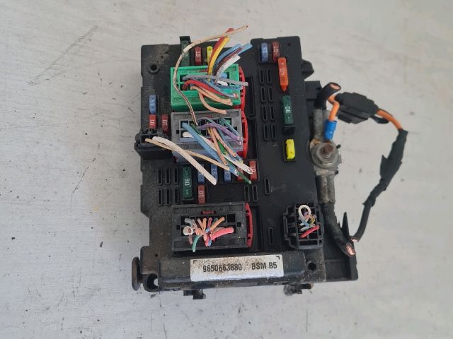 bontott CITROËN BERLINGO Biztosítéktábla Motortér