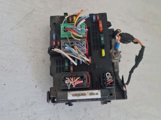 bontott CITROËN BERLINGO Biztosítéktábla Motortér