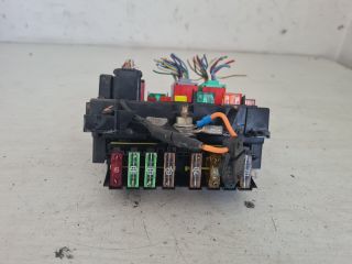 bontott CITROËN BERLINGO Biztosítéktábla Motortér