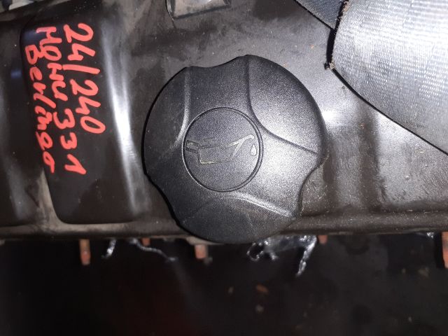 bontott CITROËN BERLINGO Olajbeöntő Sapka