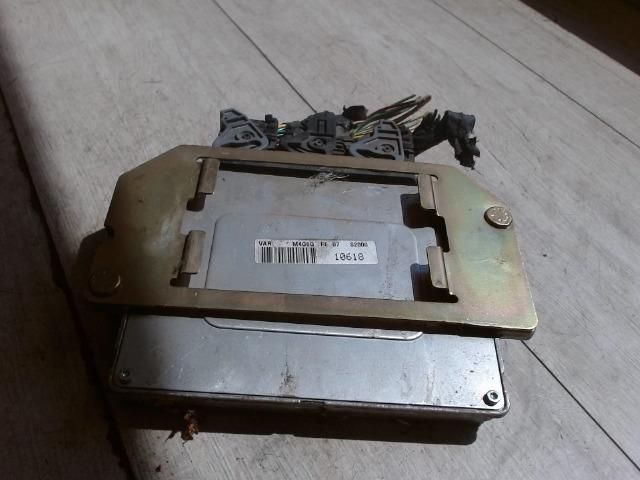 bontott CITROËN BERLINGO Motorvezérlő