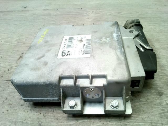 bontott CITROËN BERLINGO Motorvezérlő