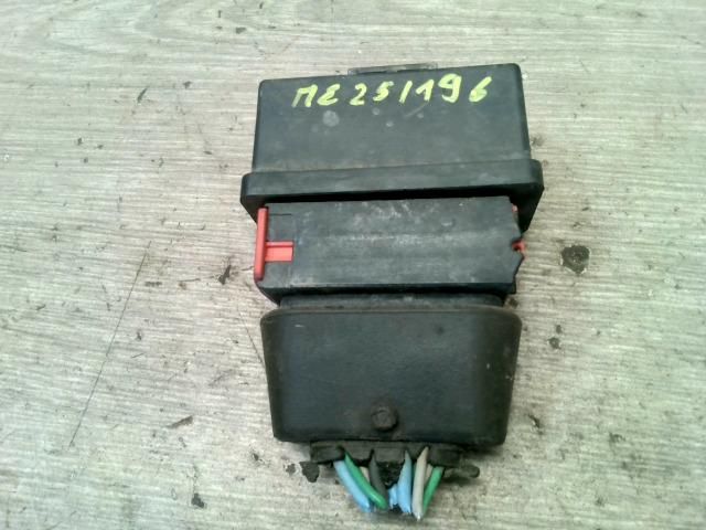 bontott CITROËN BERLINGO Üzemanyag Szivattyú Relé