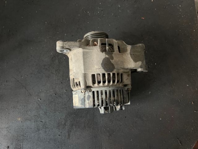 bontott CITROËN BERLINGO Generátor