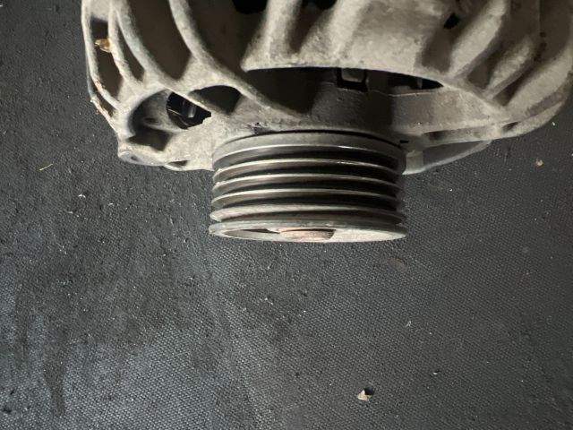 bontott CITROËN BERLINGO Generátor